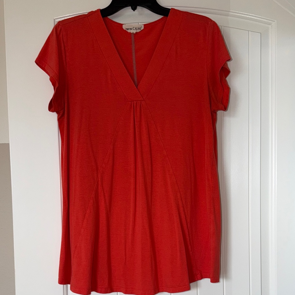 JOHNNY WAS CALMÉ  Women's yoga V-Neck Short Sleeve Top Medium